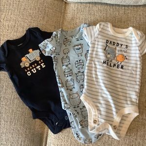 Newborn onesie set